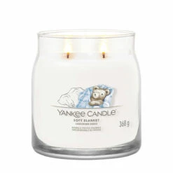 Yankee Candle Soft Blanket Signature Medium Jar Candle -Yankee Candle Shop 1701387e soft blanket signature medium jar candle 2