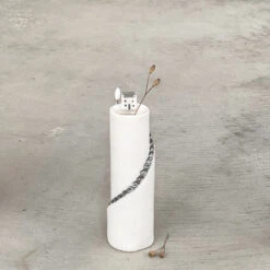 East Of India Cliff House Medium Vase -Yankee Candle Shop eoi 5753 east of india cliff house medium vase 1