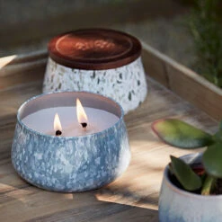 Yankee Candle Fresh Rain Medium Outdoor Candle -Yankee Candle Shop fresh rain ocean hibiscus 3