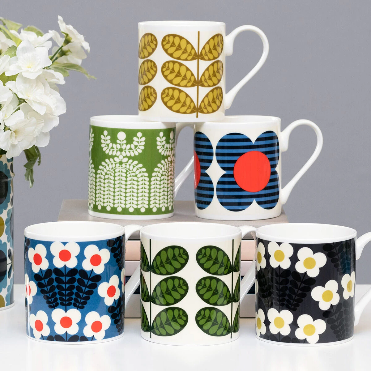 Orla Kiely Grey Bunch Of Stems Large Mug 7 Orla Kiely Grey Bunch Of Stems Large Mug - Image 5