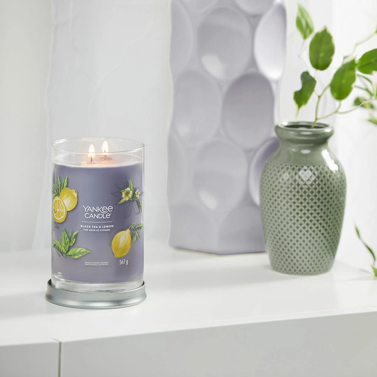 Yankee Candle Black Tea & Lemon Signature Large Tumbler Candle 6 Yankee Candle Black Tea & Lemon Signature Large Tumbler Candle - Image 4