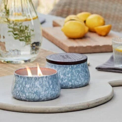 Yankee Candle Fresh Rain Medium Outdoor Candle -Yankee Candle Shop yankee candle 1685991e fresh rain medium outdoor candle lifestyle