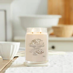 Yankee Candle Warm Cashmere Signature Large Jar Candle 11 Yankee Candle Warm Cashmere Signature Large Jar Candle -Yankee Candle Shop yankee candle 1701379e warm cashmere signature large jar candle lifestyle 2