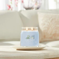 Yankee Candle A Calm & Quiet Place Signature Medium Jar Candle 7 Yankee Candle A Calm & Quiet Place Signature Medium Jar Candle -Yankee Candle Shop yankee candle 1701384e a calm quiet place signature medium jar candle lifestyle 1