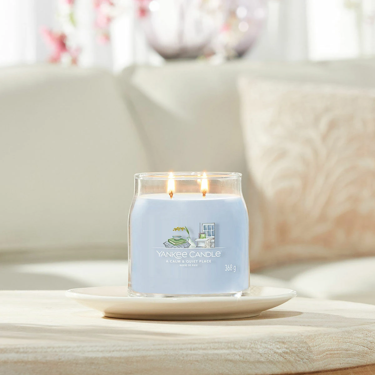 Yankee Candle A Calm & Quiet Place Signature Medium Jar Candle 5 Yankee Candle A Calm & Quiet Place Signature Medium Jar Candle - Image 3