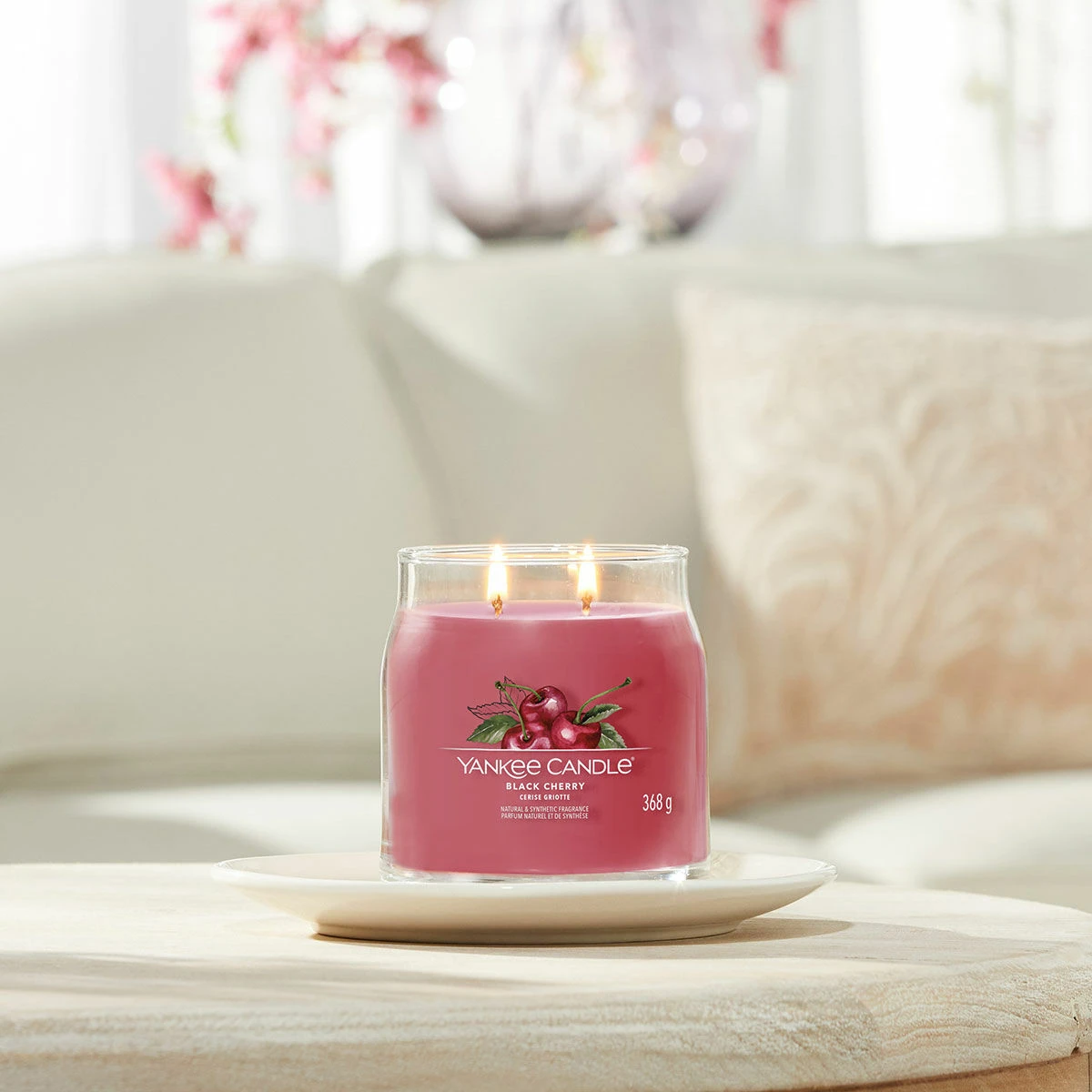 Yankee Candle Black Cherry Signature Medium Jar Candle 5 Yankee Candle Black Cherry Signature Medium Jar Candle - Image 3