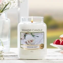 Yankee Candle Wedding Day Large Jar Candle -Yankee Candle Shop yankee wedding day